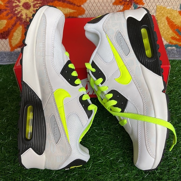 Nike Air Max 90 LTR Leather White Volt WMNS White/Volt-Black-Pure Platinum - Picture 14 of 16